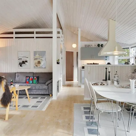בית נופש Alethe - 1km From The Sea By Interhome *