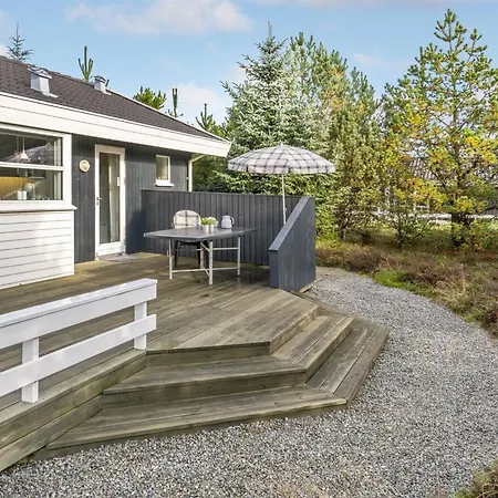 Alethe - 1km From The Sea By Interhome
